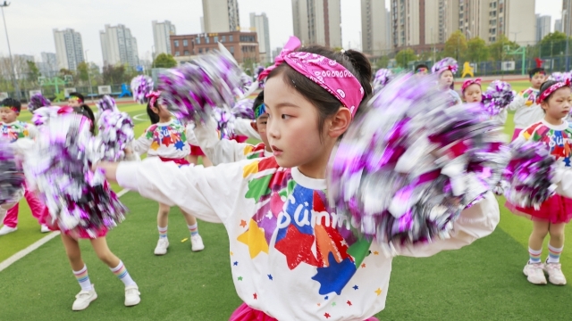 團結一致 活力四射 | 新區學校校園“馨藝節”啟幕